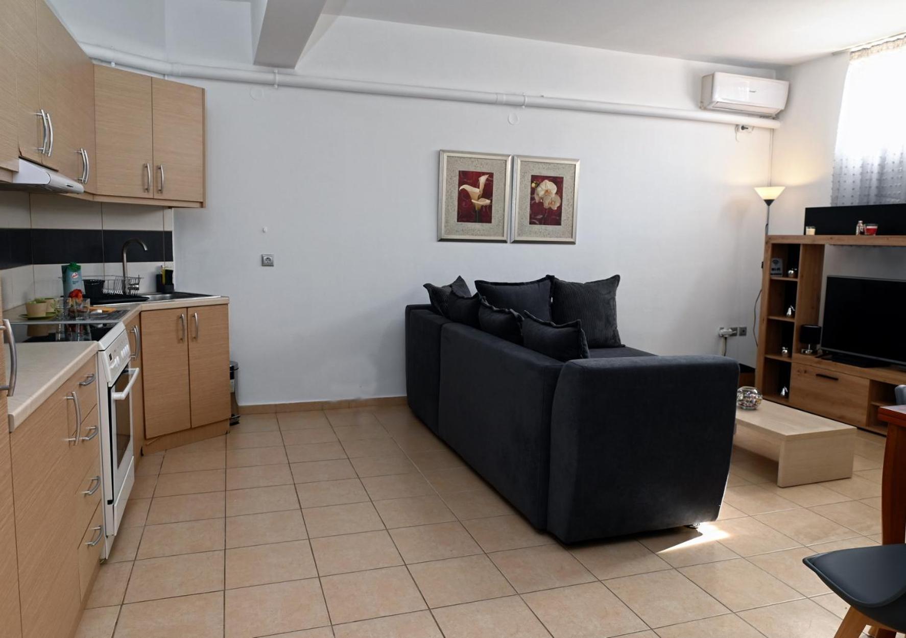 Oasis Lower Ground Floor Apartment Άργος Εξωτερικό φωτογραφία